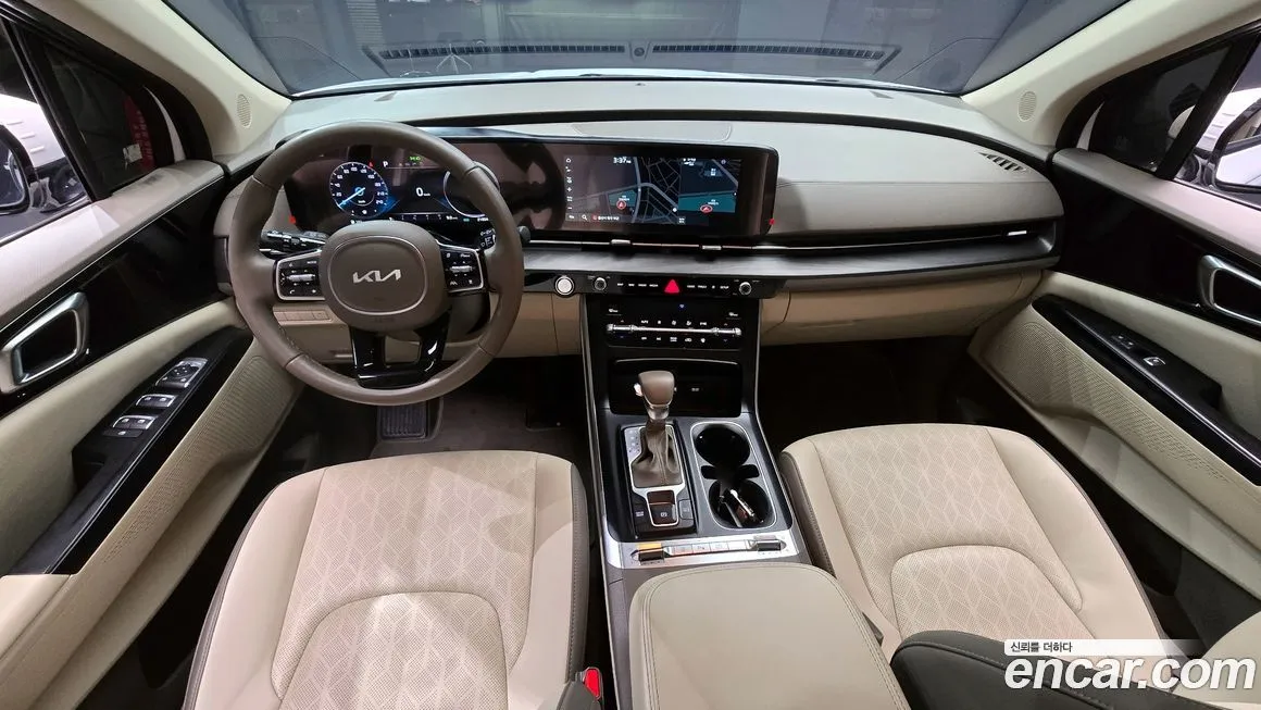 Kia Carnival — фото 10