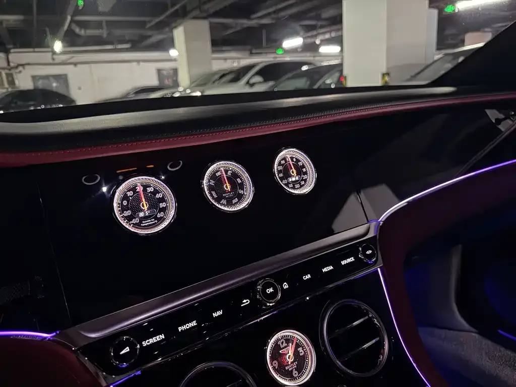 Bentley Continental 2021 из CN, фото 3