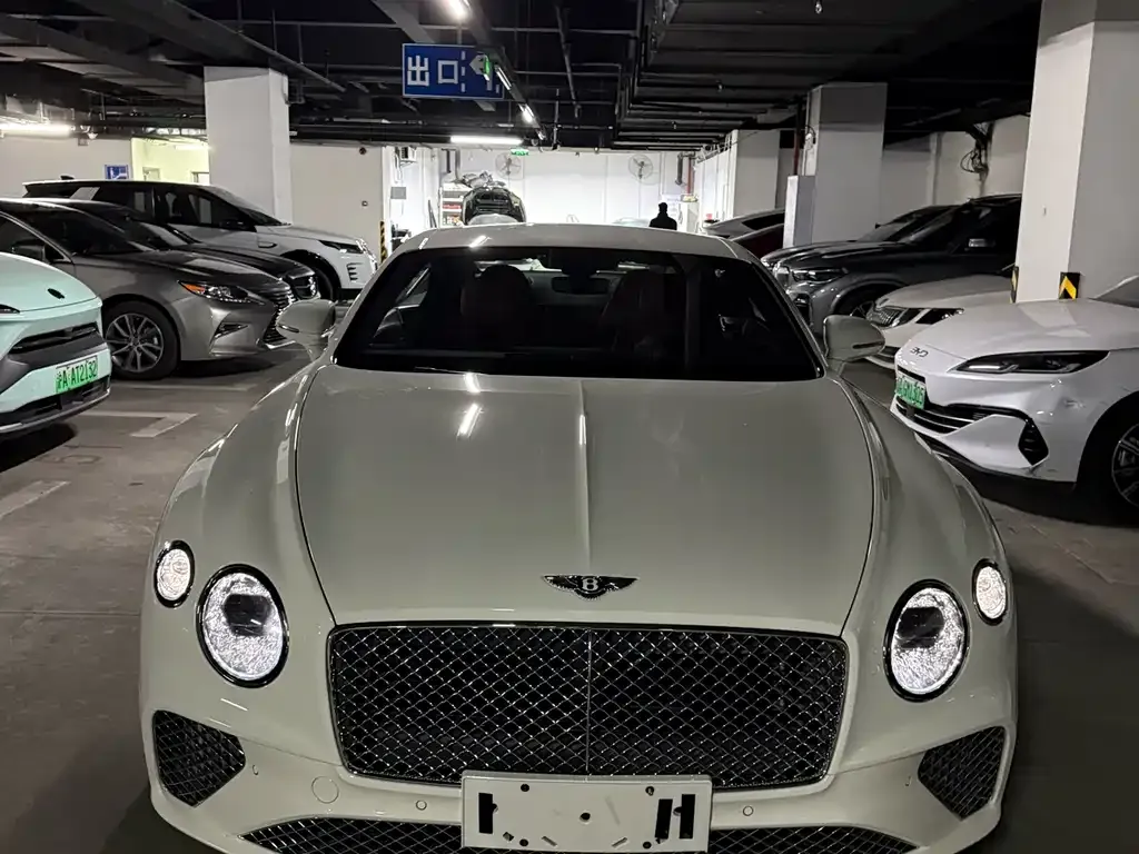 Bentley Continental 2021 из CN, фото 4