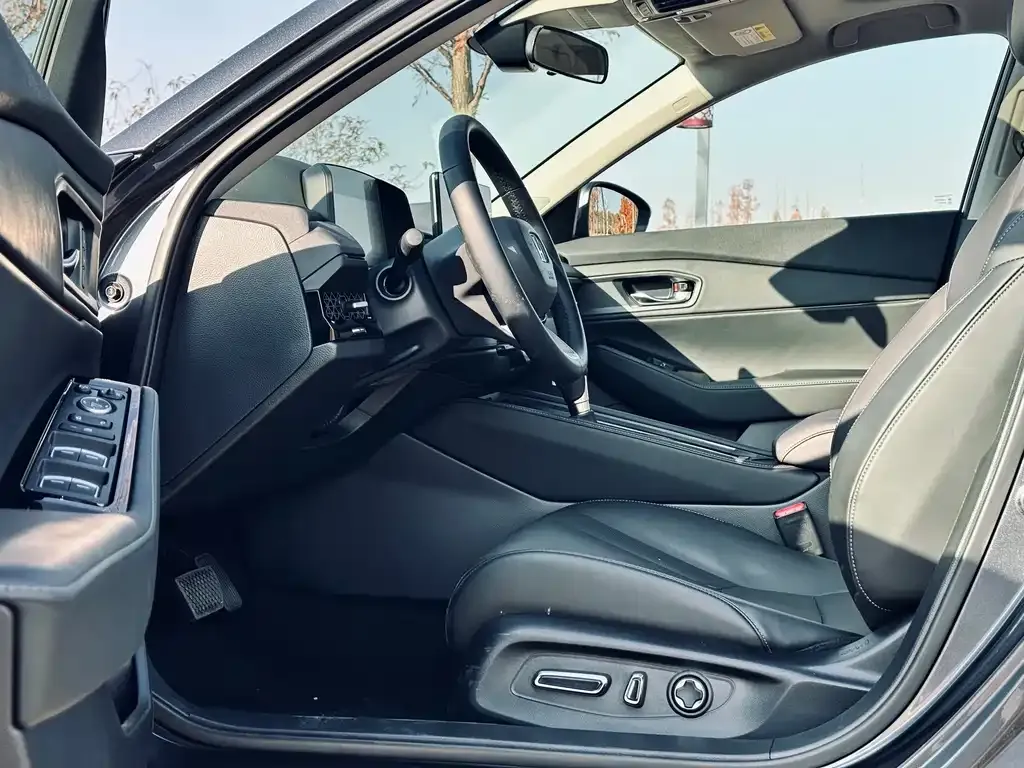 Honda Accord — фото 9