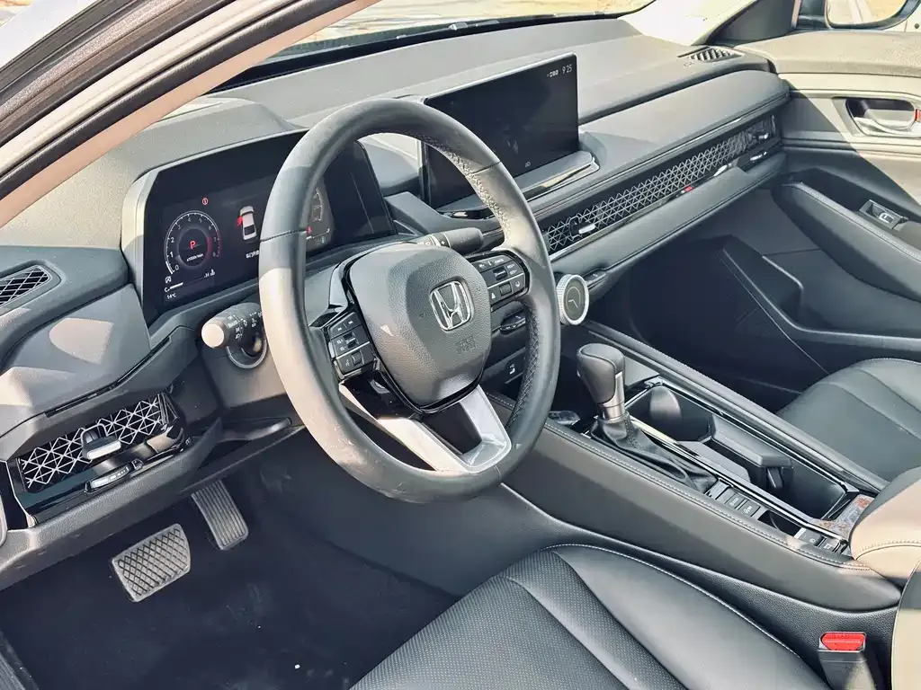 Honda Accord — фото 3
