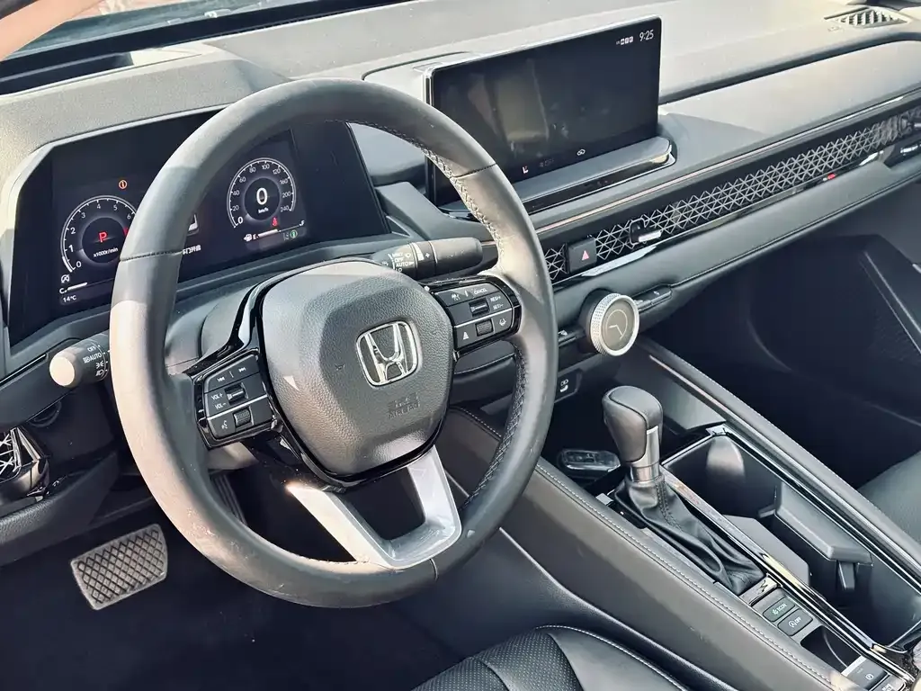 Honda Accord — фото 2