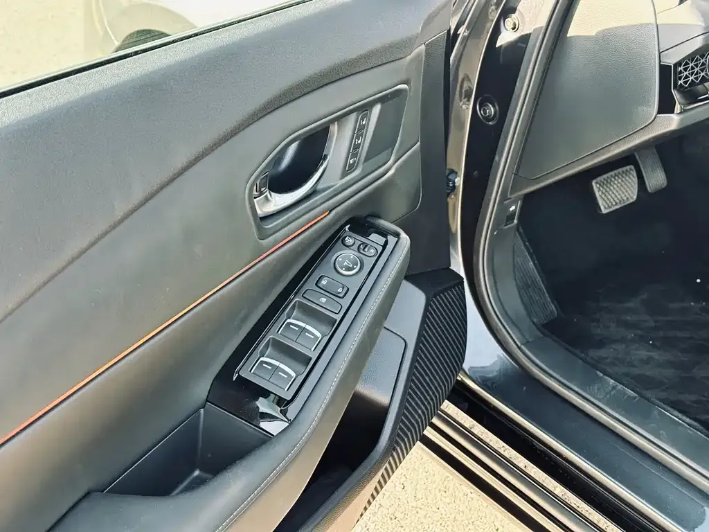 Honda Accord — фото 10