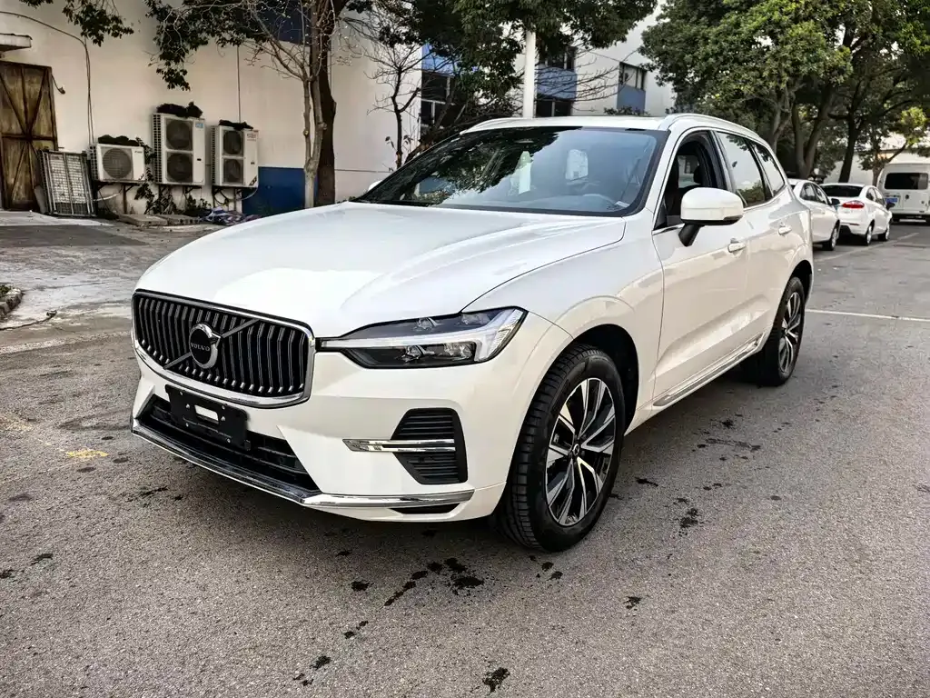 Volvo XC60 2025 из CN, фото 1