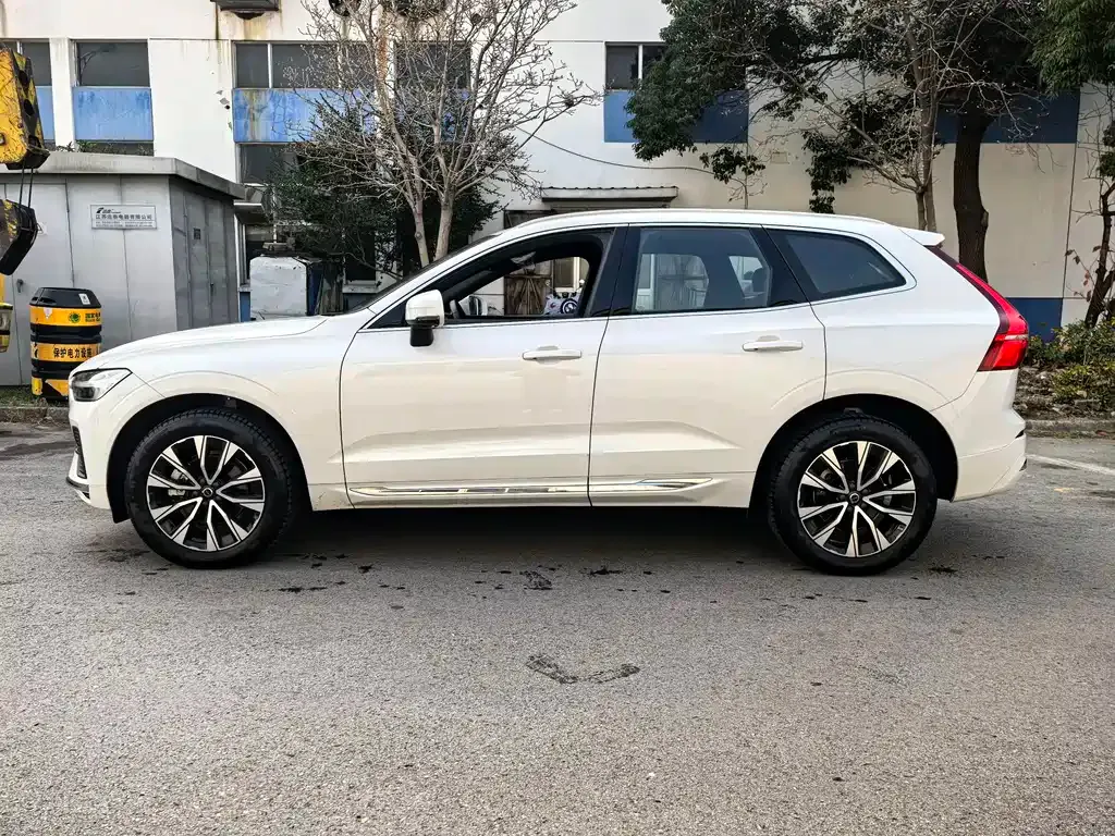 Volvo XC60 2025 из CN, фото 8