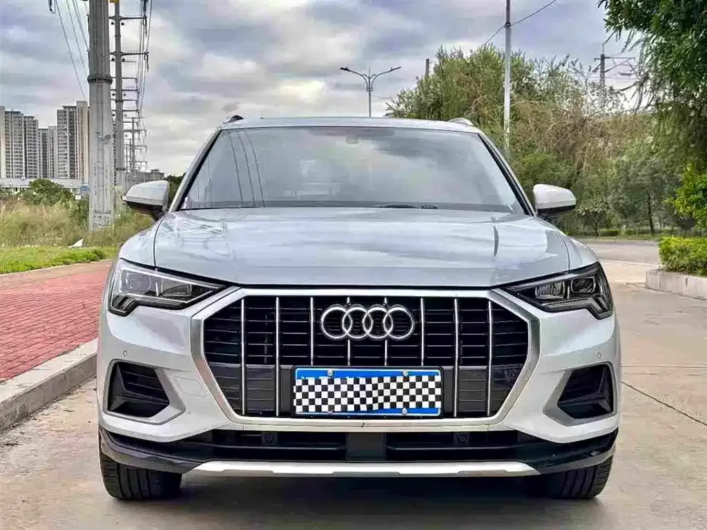 Audi Q3 2023 из CN, фото 3