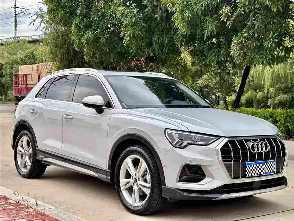 Audi Q3 2023 из CN, фото 9