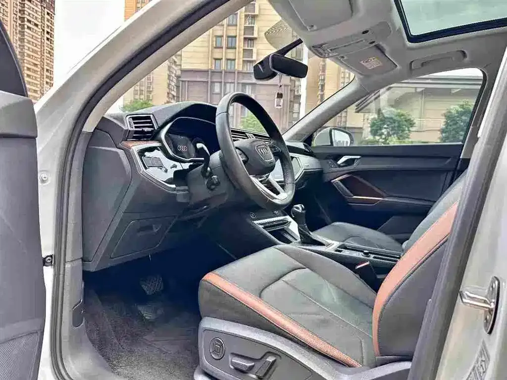 Audi Q3 2023 из CN, фото 7