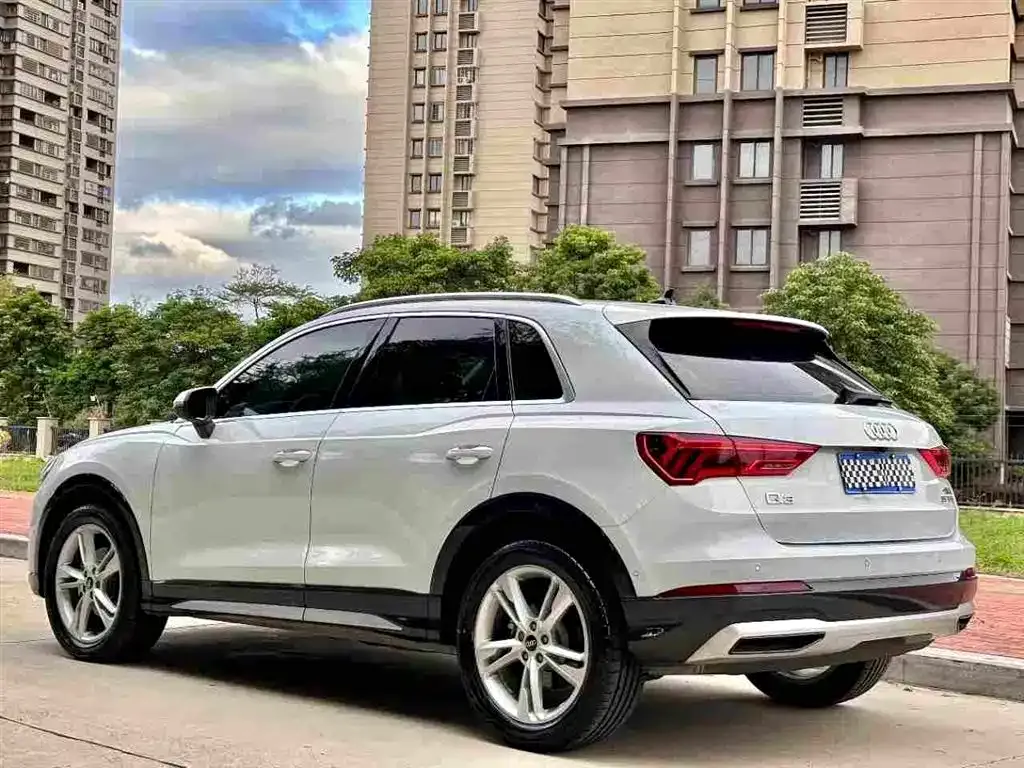 Audi Q3 2023 из CN, фото 4