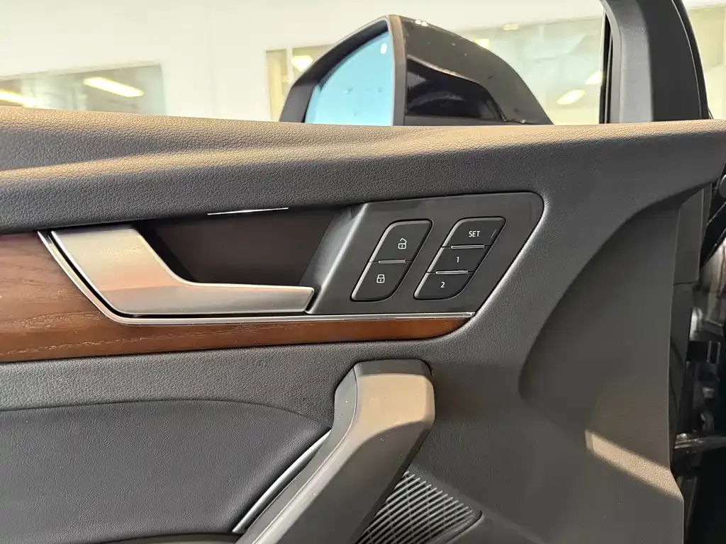 Audi Q5L 2023 из CN, фото 7
