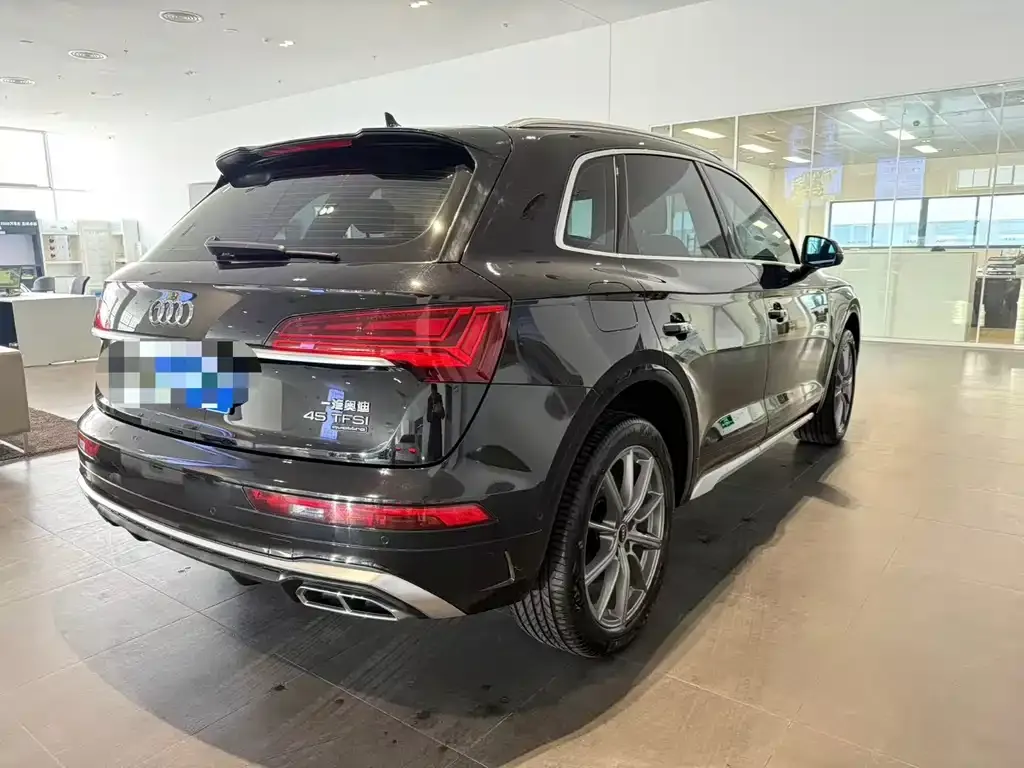 Audi Q5L 2023 из CN, фото 4