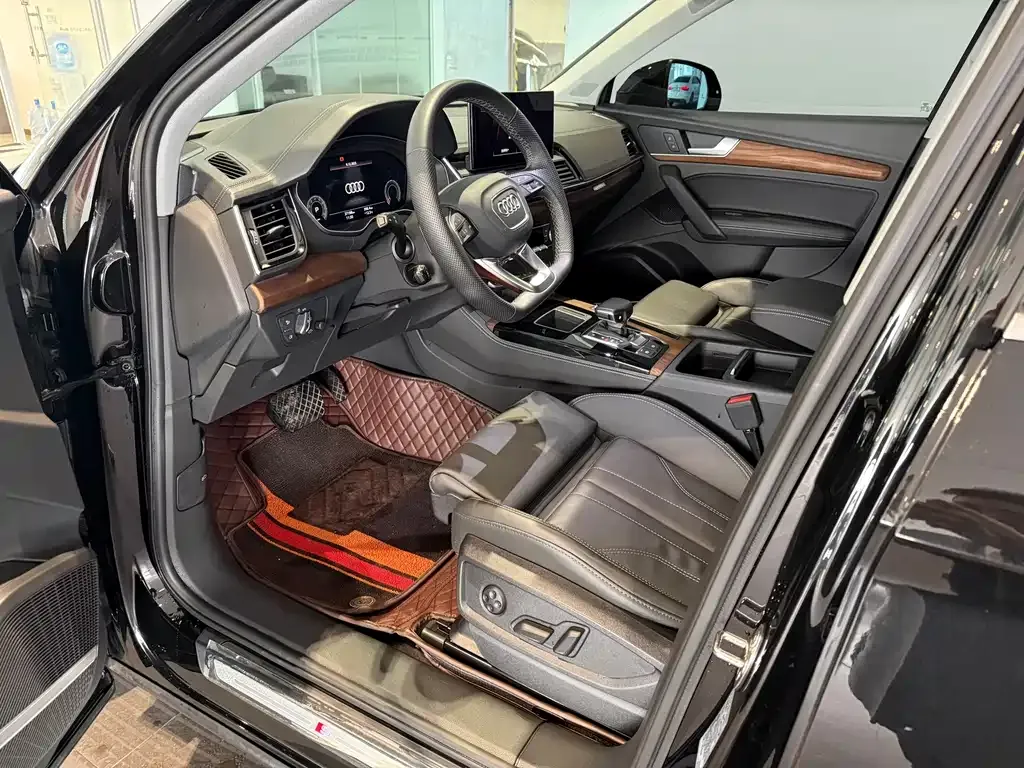 Audi Q5L 2023 из CN, фото 9