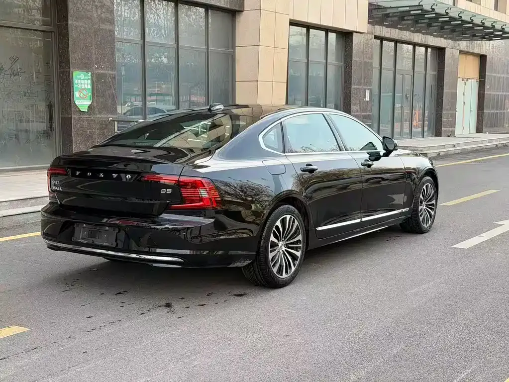 Volvo S90 — фото 6