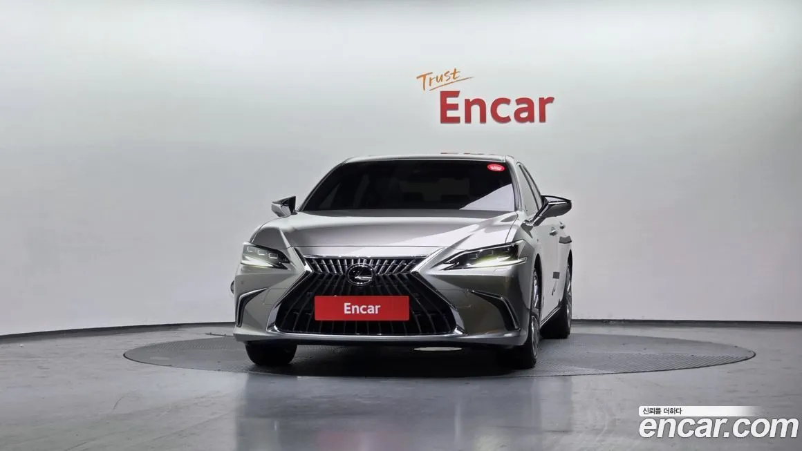 Lexus ES 2025 из KR, фото 2