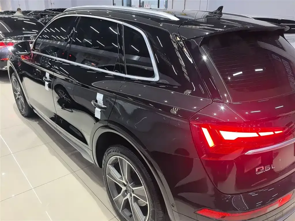 Audi Q5L 2023 из CN, фото 4