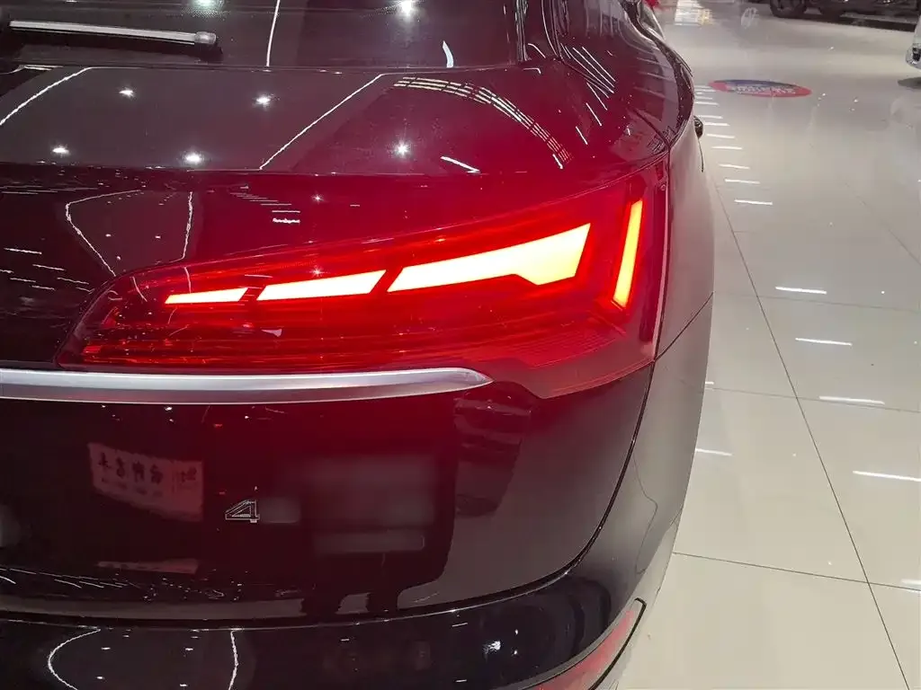 Audi Q5L 2023 из CN, фото 2