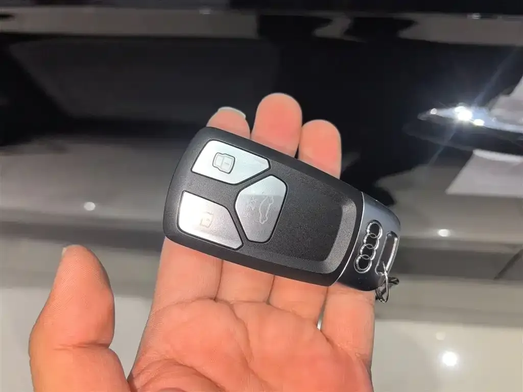 Audi Q5L 2023 из CN, фото 5