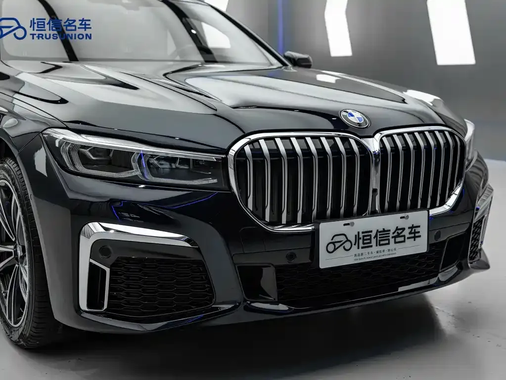 BMW 7 Series — фото 10