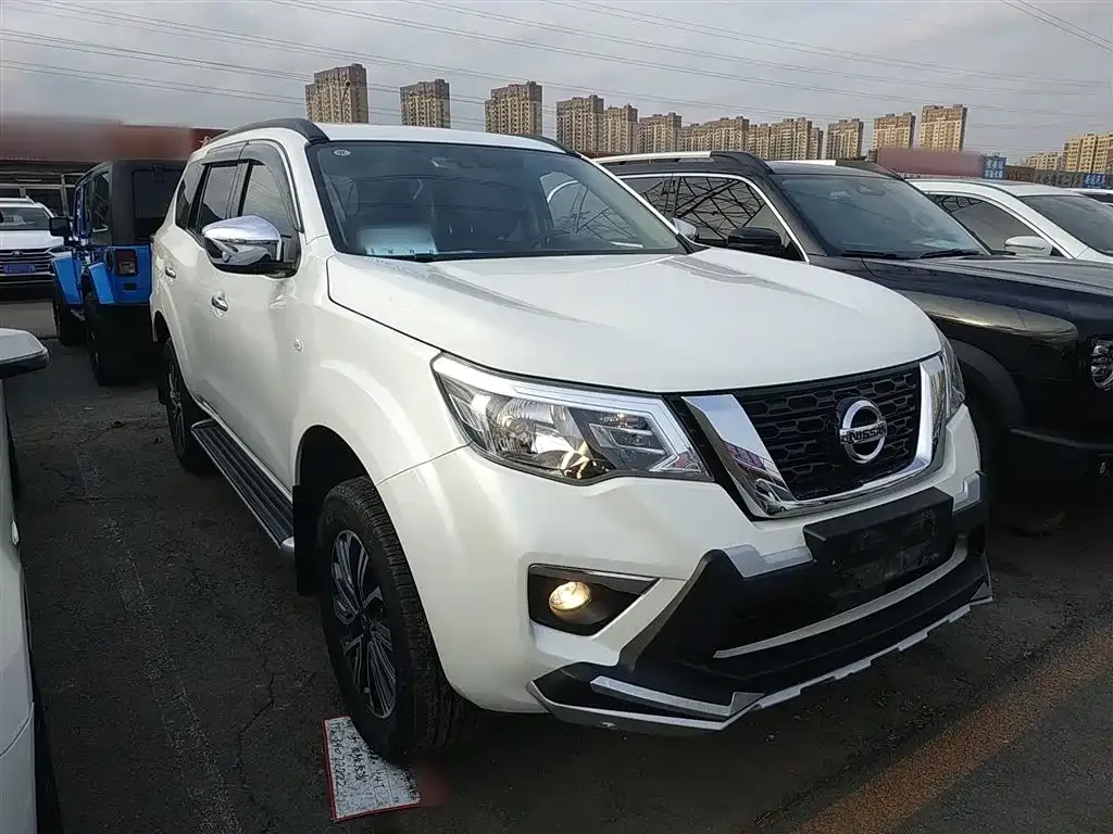 Nissan Terra — фото 6