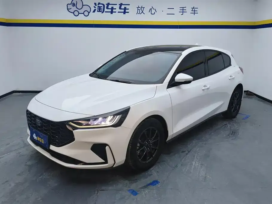 Ford Focus 2022 из CN, фото 1