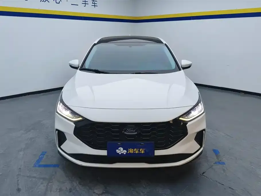 Ford Focus 2022 из CN, фото 4