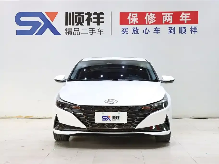 Hyundai Elantra — фото 2