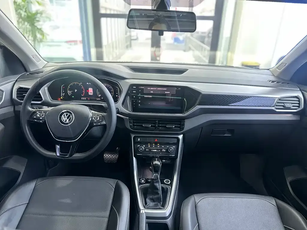 Volkswagen T-Cross — фото 5