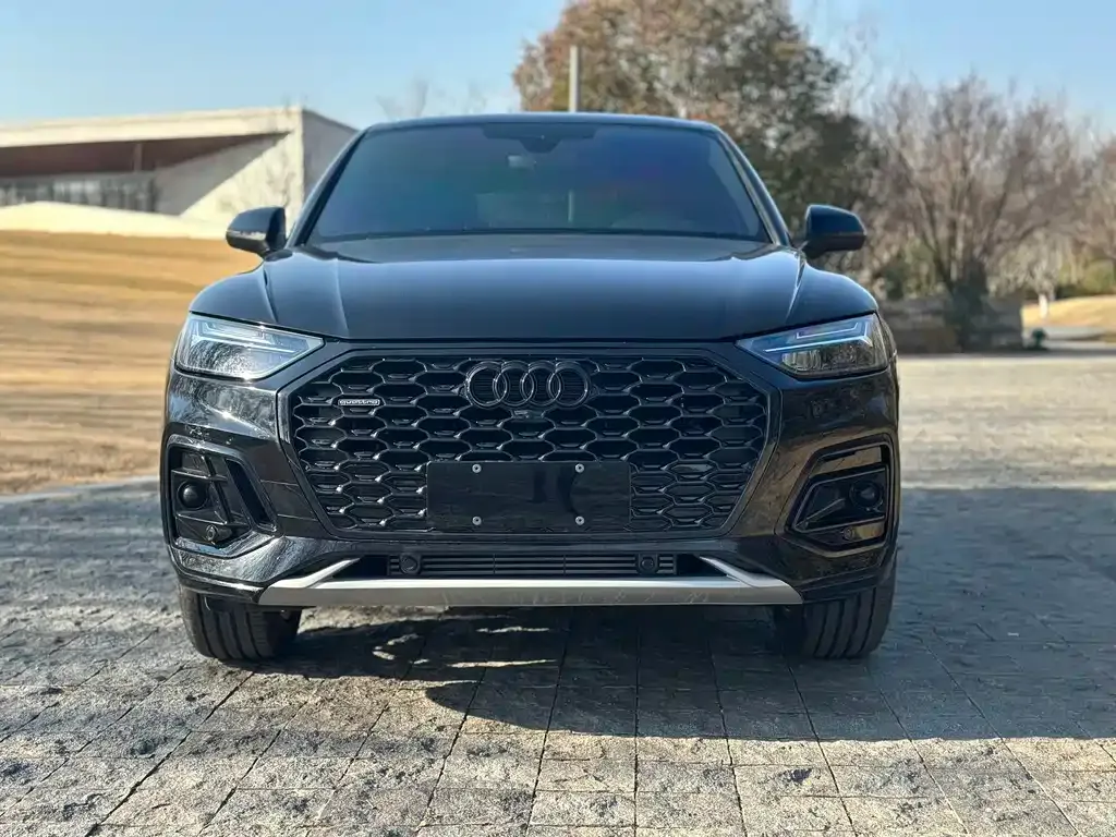 Audi Q5L Sportback 2024 из CN, фото 4