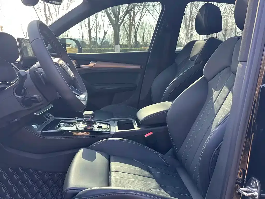 Audi Q5L Sportback 2024 из CN, фото 7