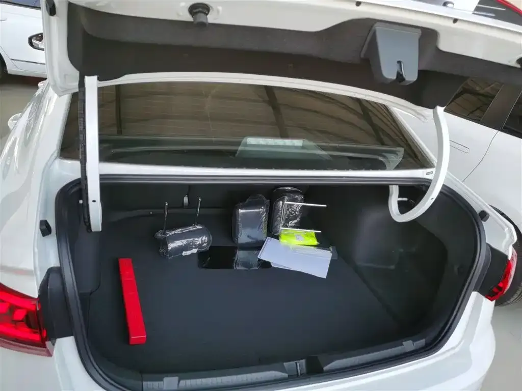 Volkswagen Bora 2025 из CN, фото 6