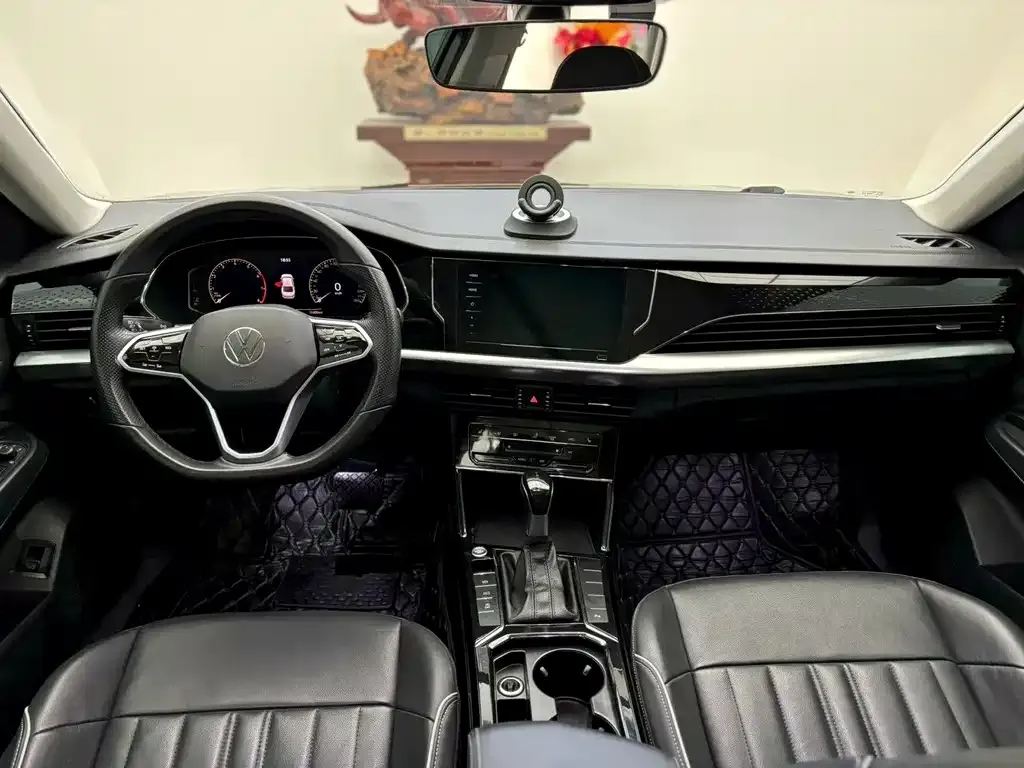 Volkswagen Passat 2023 из CN, фото 2