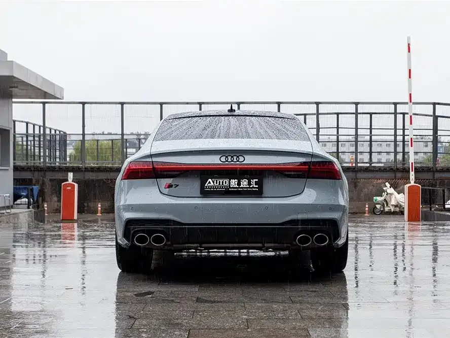 Audi S7 2024 из CN, фото 7