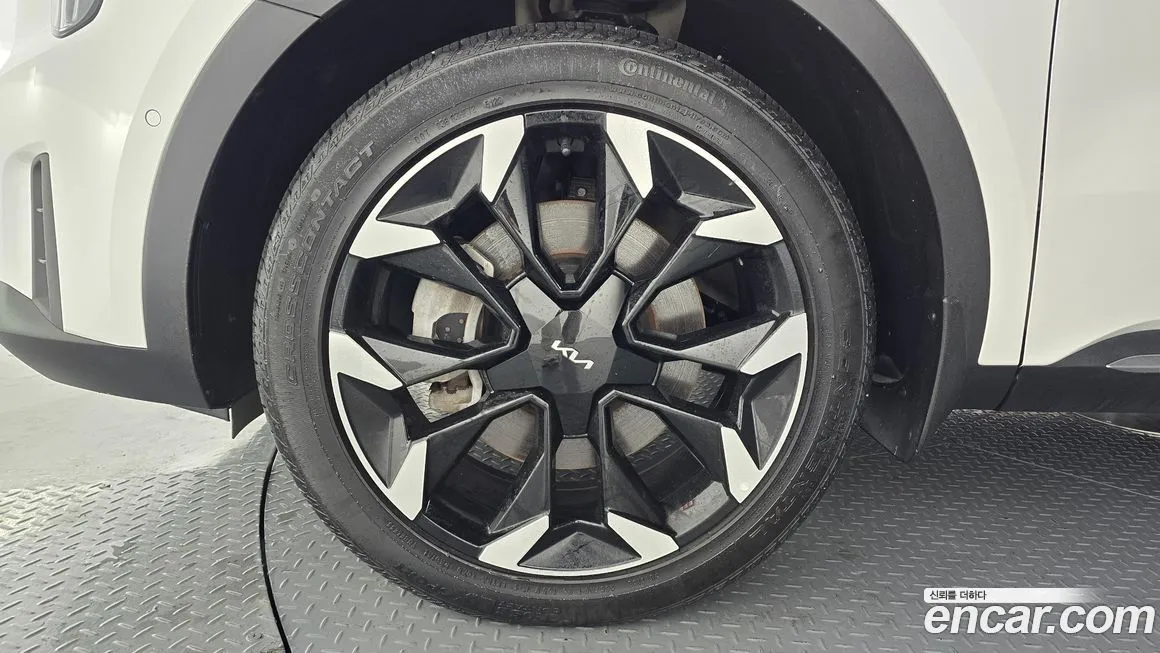 Kia Sorento — фото 9