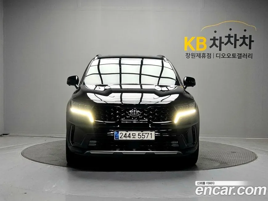 Kia Sorento — фото 7