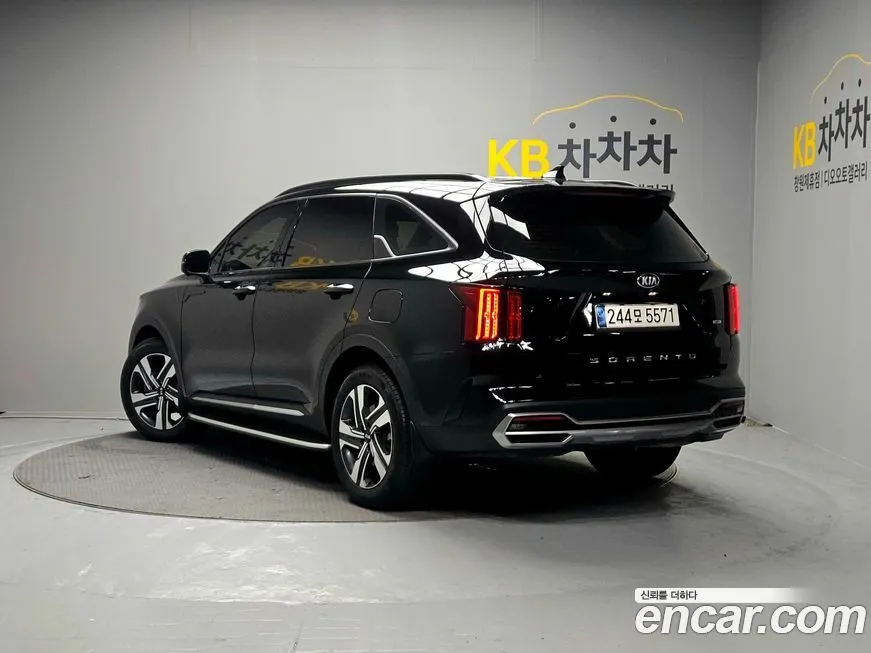 Kia Sorento — фото 4