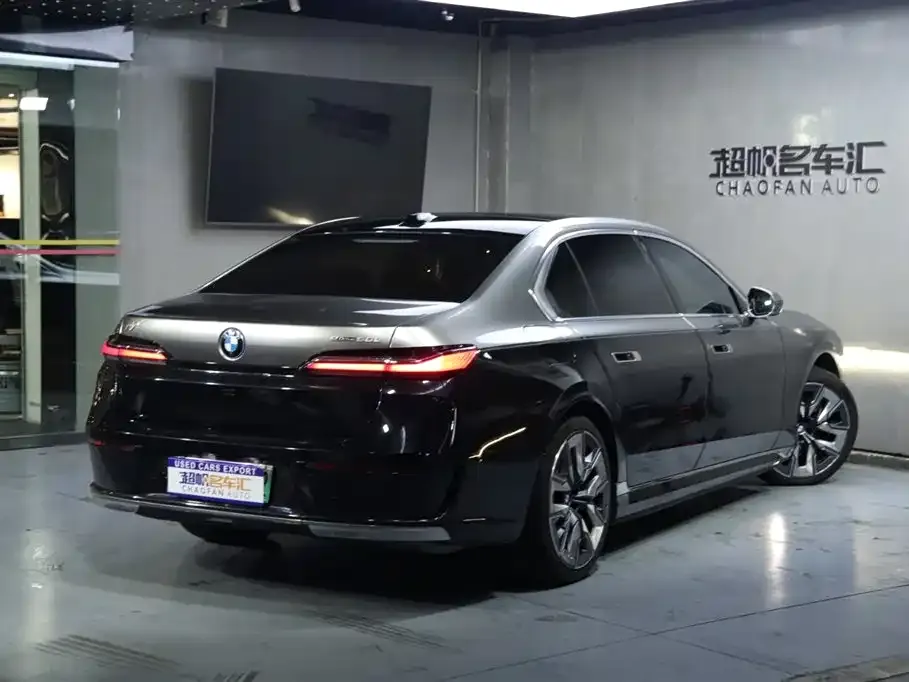 BMW i7 2024 из CN, фото 7