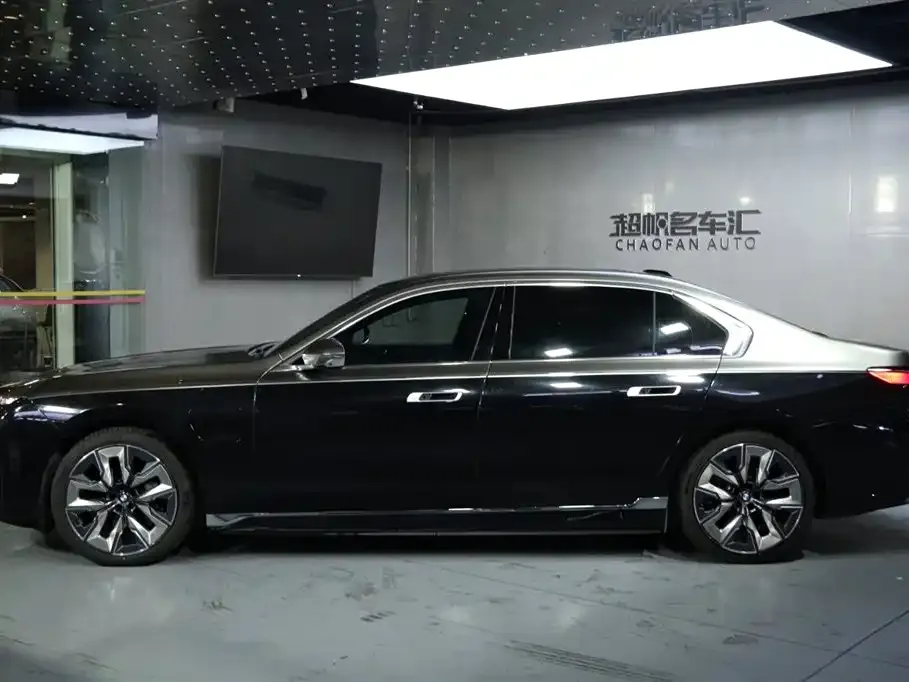 BMW i7 2024 из CN, фото 5