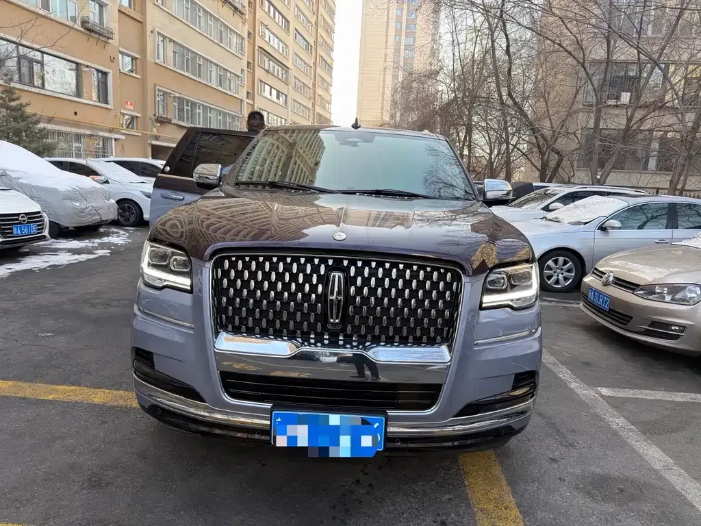Lincoln Navigator One
