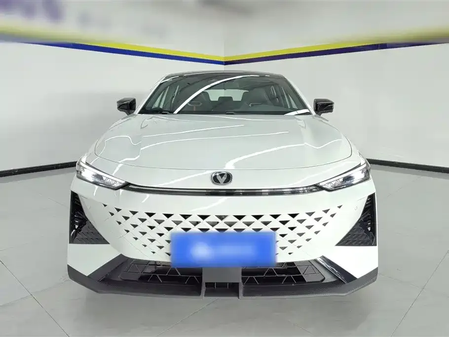 Changan UNI-V 2025 из CN, фото 3