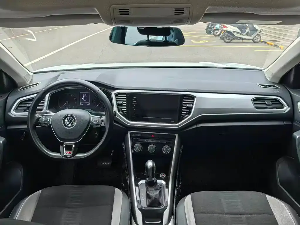 Volkswagen T-Roc 2021 из CN, фото 9