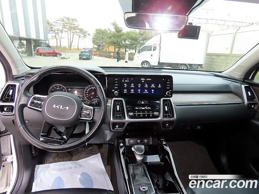 Kia Sorento — фото 8