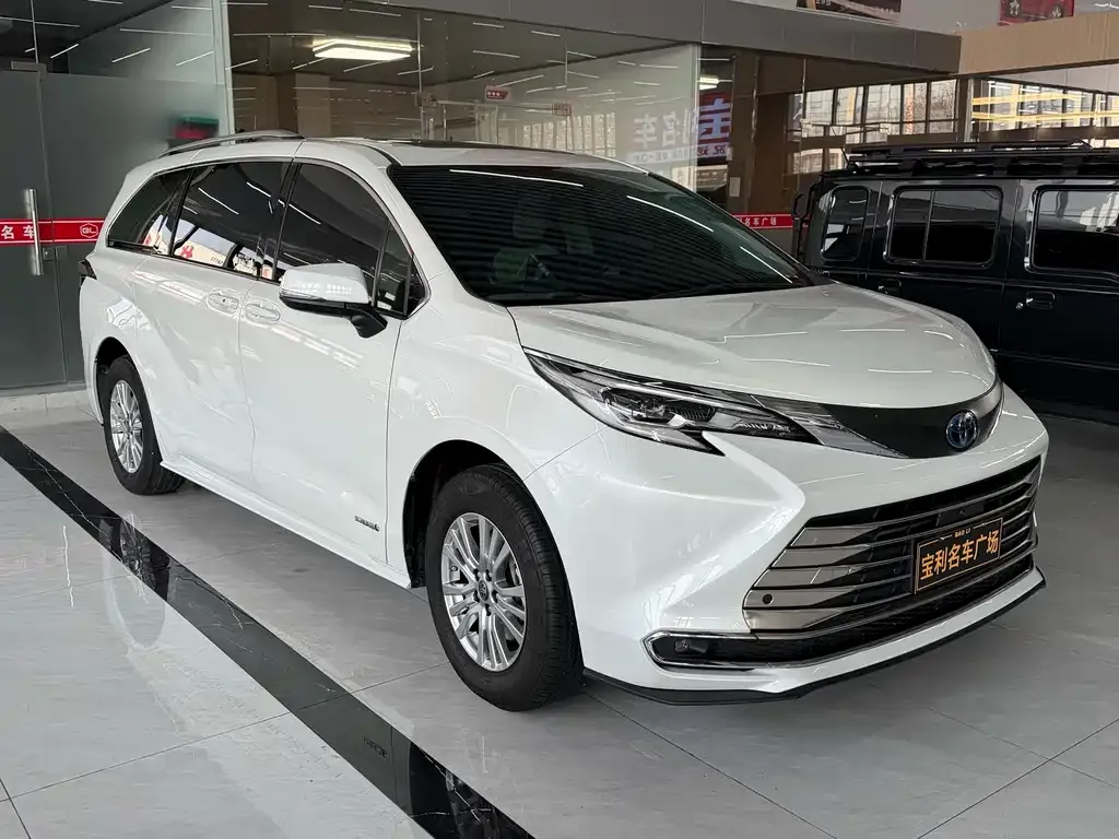 Toyota Sienna 2022 из CN, фото 10