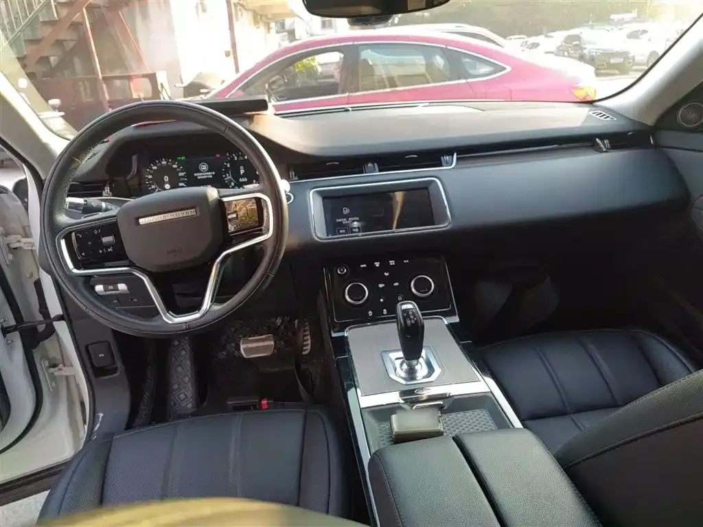 Land Rover Evoque — фото 7