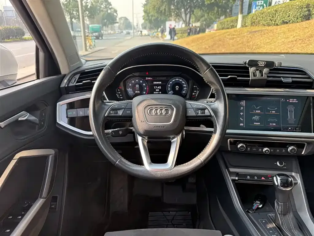 Audi Q3 2021 из CN, фото 9