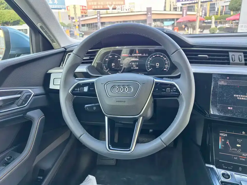 Audi e-tron 2026 из CN, фото 8