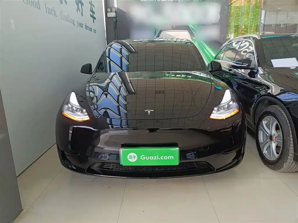 Tesla Model Y — фото 2