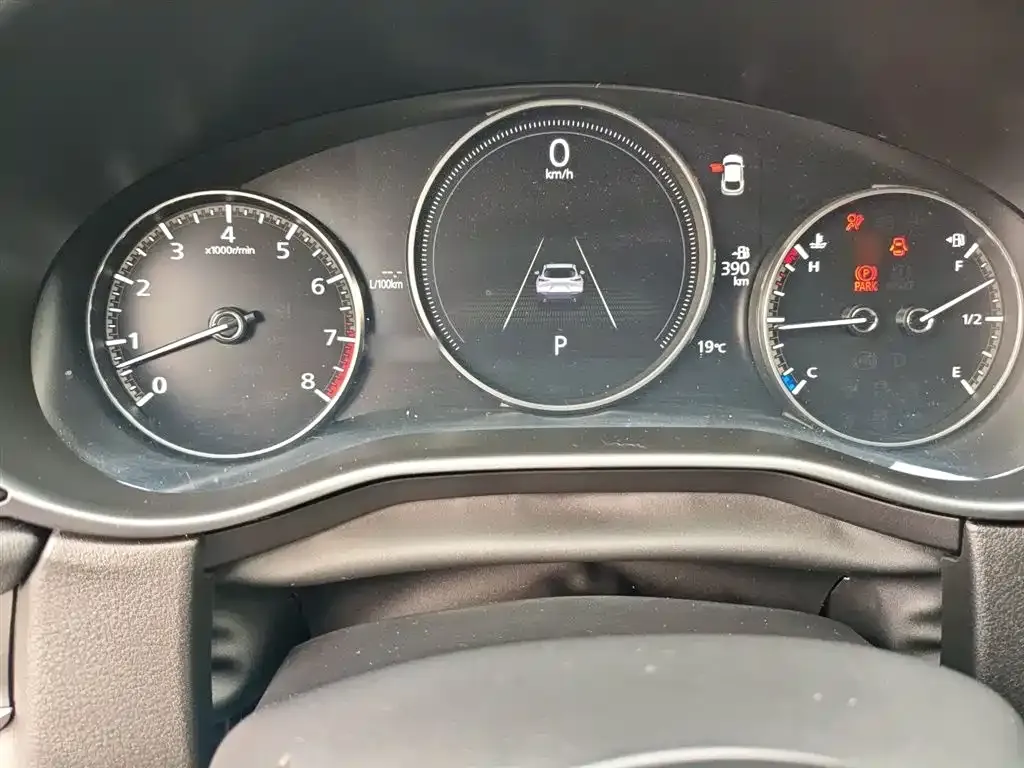 Mazda CX-30 2022 из CN, фото 4