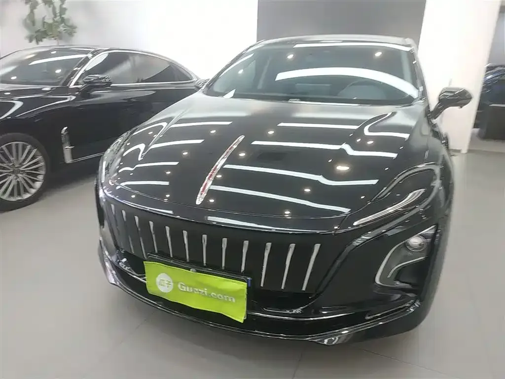 Hongqi E-QM5 2023 из CN, фото 10