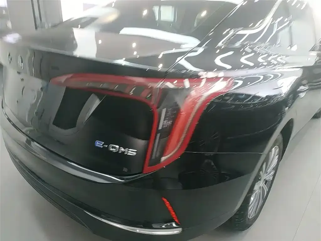 Hongqi E-QM5 2023 из CN, фото 8