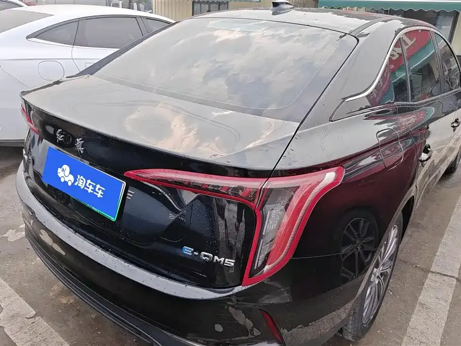 Hongqi E-QM5 2023 из CN, фото 3